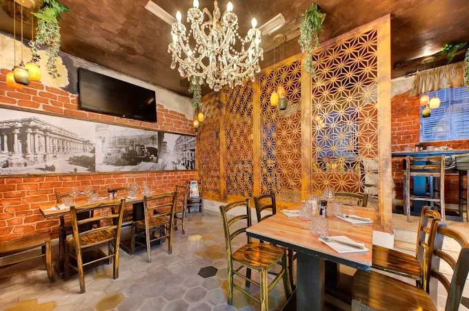 House of Flavors interior